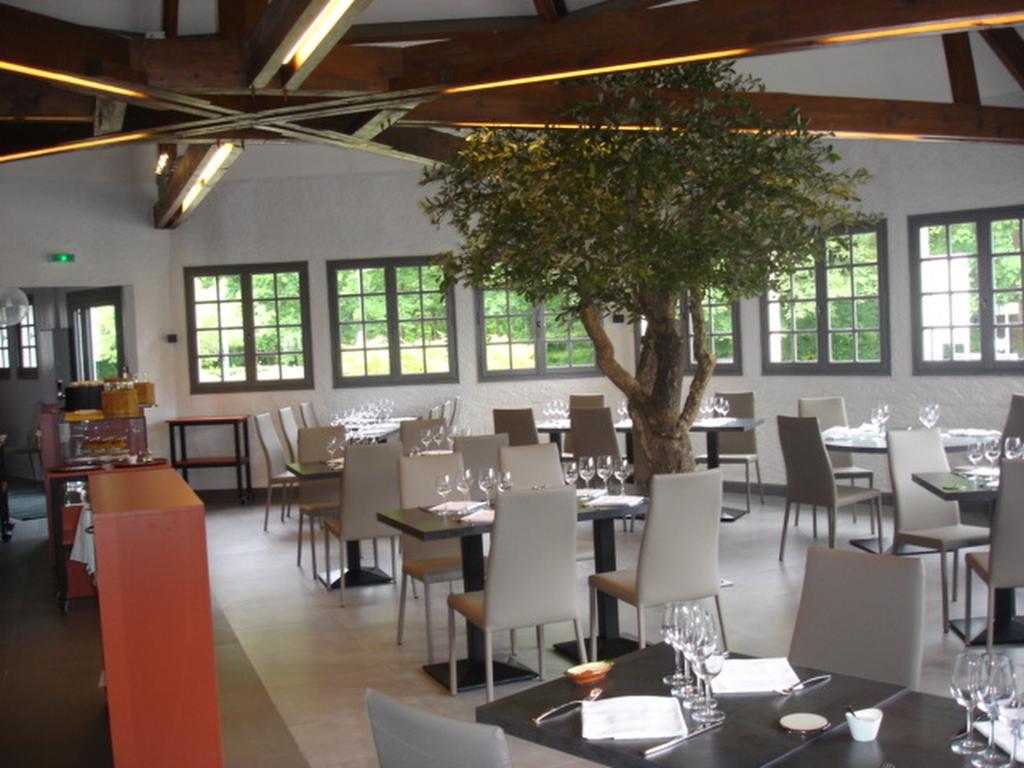 Hotel-Restaurant Du Lac Joué-lés-Tours Exterior foto